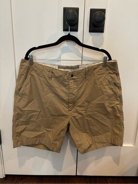 Relwen Men's Cotton Chino Shorts in Khaki Size 38